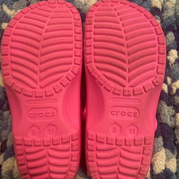 Bright pink Crocs size 9/11 - Picture 3 of 6